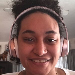 Meet your Posher, Toni